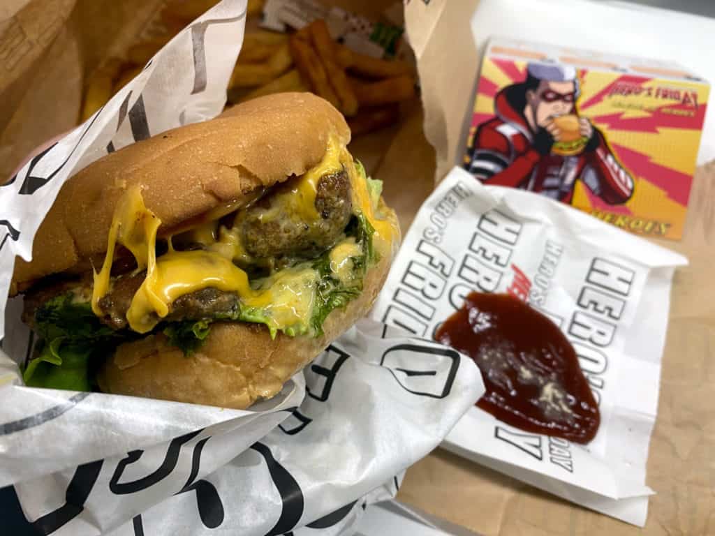 Hero's Friday 鳳凰漢堡 HK$60