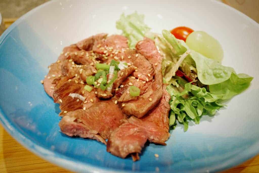 hōmu by favilla ：慢煮封門牛柳定食近鏡